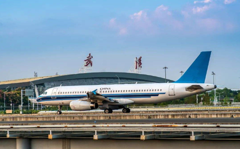 张掖空运武汉机场